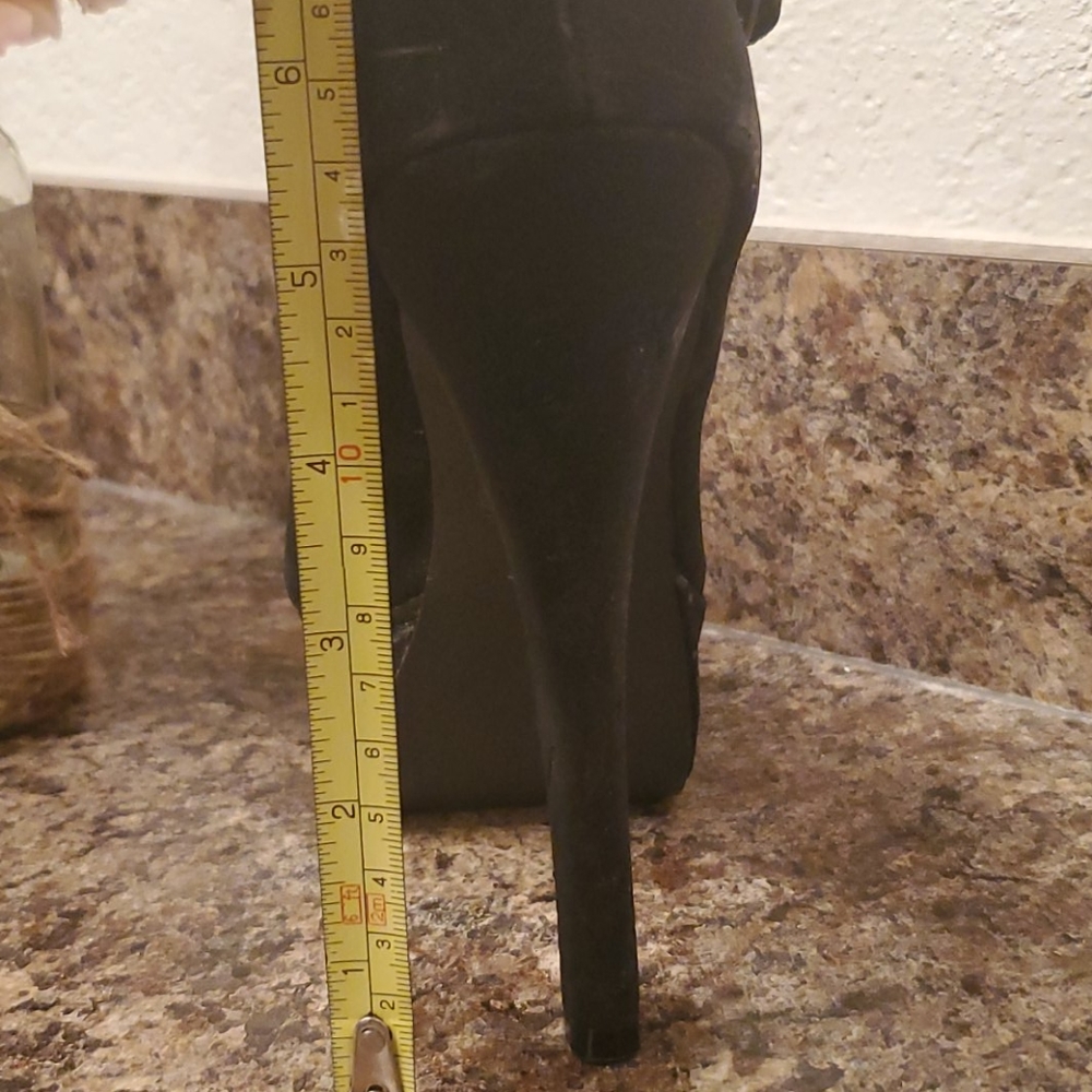 Platform Heels - Picture 7 of 7